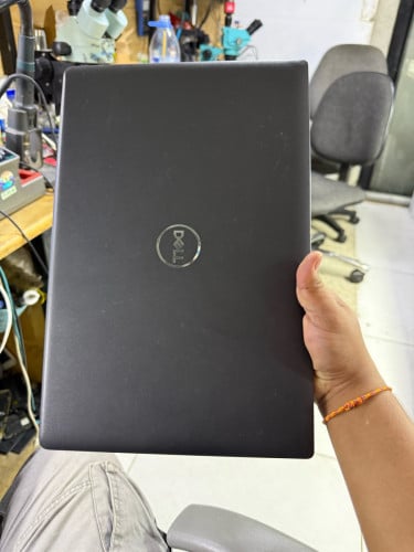 Laptop Dell Latitude 3520 CPU Core i7 ជំនាន់ទី11 Ram24G