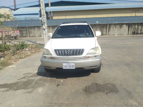 Lexus 2001 ប៉ុង 1 ថាច់លេសឺ