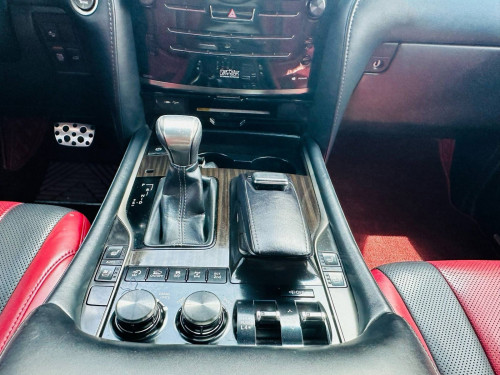 Lexus LX570 Full option ម្ចាស់ដើម,Year:2019 សោរ2គ្រាប់