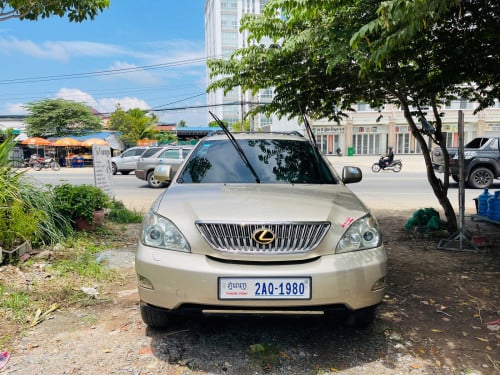 Lexus Rx330 04 ប៉ុង2 Half-Full