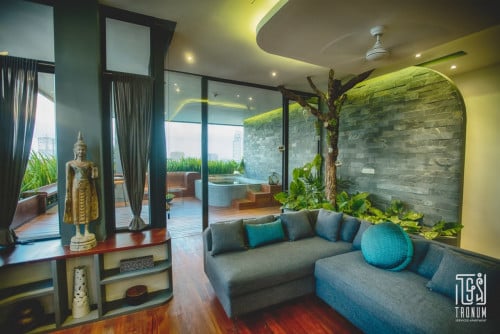 Modern Cozy 4 Bedrooms Duplex Penthouse Apartment for Rent in Tonle Bassac Area