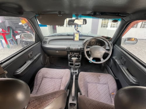 Nissan march 1995