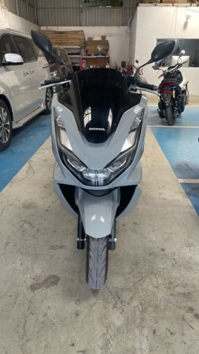 PCX2021ជប៉ុនពណ៌សីម៉ុងលក់2350$ក្រដាស់ពន្ន