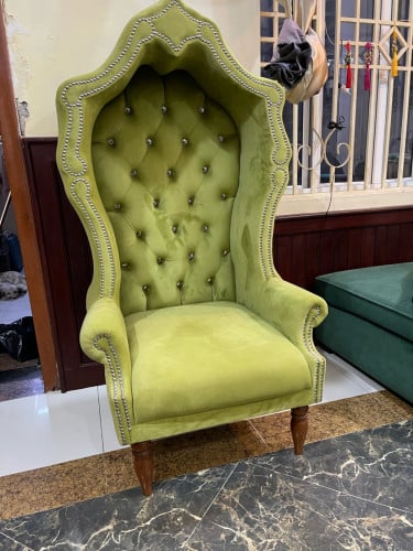 Queen’s chair