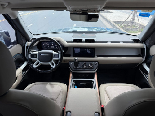 Rang Rover Defender Full  option,Year:2021 ម្ចាស់ដើម សោរ2 គ្រាប់