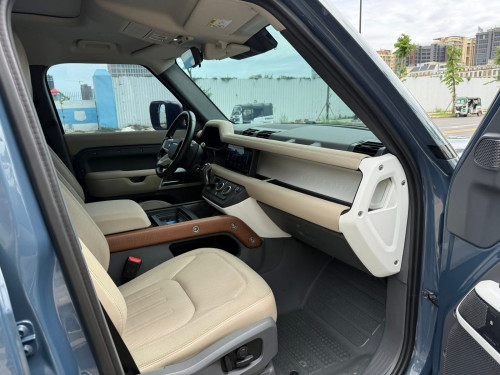 Rang Rover Defender Full  option,Year:2021 ម្ចាស់ដើម សោរ2 គ្រាប់
