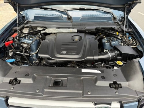 Rang Rover Defender Full  option,Year:2021 ម្ចាស់ដើម សោរ2 គ្រាប់