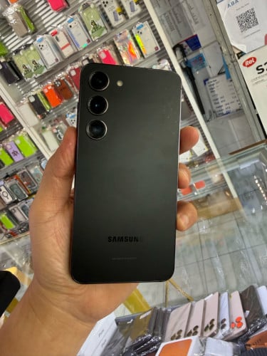 Samsung Galaxy S23 Ram8GB 128GB ( Look like new) 97%