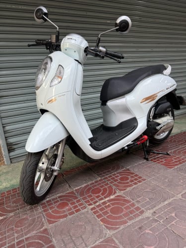 Scoopyi new99% company មានបង់រំលស់