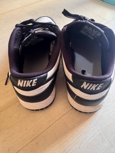 Size 42  Panda dunk low