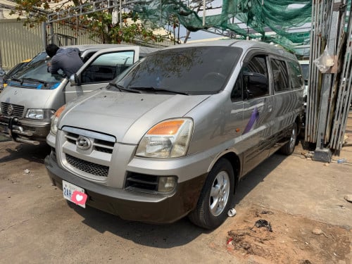 Starex 05 លេខអូតូសាច់ដែកសាក់សុីស្អាតខ្ចីកម្របានជួប-រំលស់សុត100%បាន