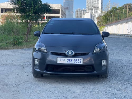 Toyota Prius 2010 Option 4 លំដាប់មេឡាន