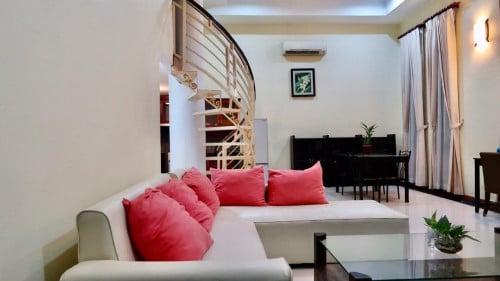 Two Bedrooms Apartment Available close to Phsar Thmey