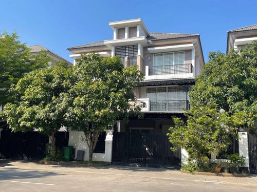 Villa for RENT! • Location: Borey PH Boueng Snor.