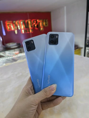 ViVO Y15s  ram3G/32G sim2 ស្អាត99% សេវាខ្លាំងថ្មកាន់ ធានាហ្សីនសុំនុំ