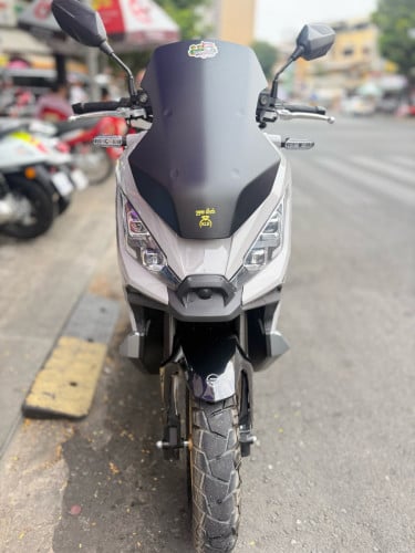 XDV. Smart key. 180cc. 2025. 2000គីឡូជាង​ នៅស្អាតខ្លាំង. 26xx$017 8888 25. 070 6666 16