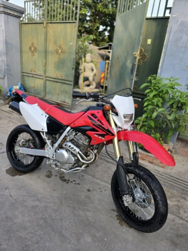 Xr250 04 មានពន្ធ ម៉ូតូស្អាត