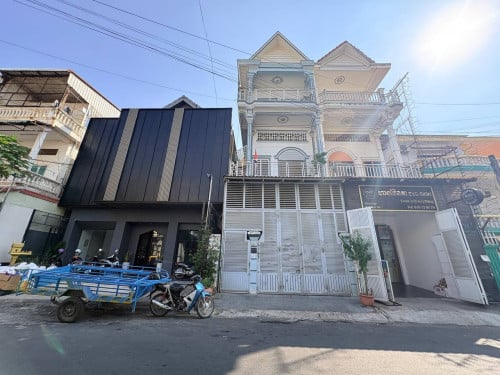 ផ្ទះសម្រាប់ជួលសង្កាត់ទឹកល្អក់ទី២ម្ដុំសន្ធរម៉ុក