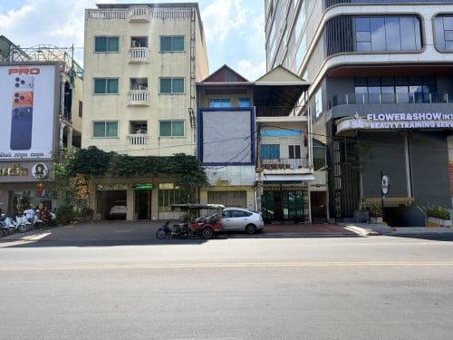 ផ្ទះសម្រាប់ជួលផ្លូវកម្ពុជាក្រោម សង្កាត់ទឹកល្អក់១ ខណ្ឌទួលគោក ភ្នំពេញ