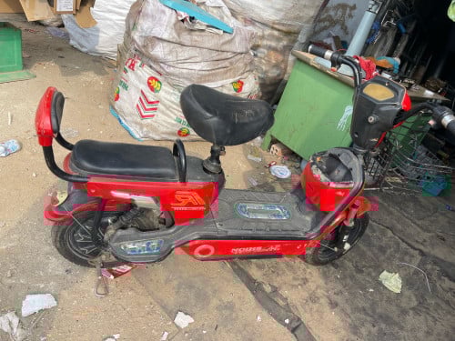 កង់អាគុយលក់