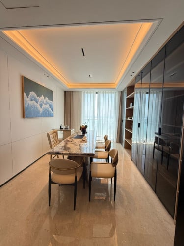 ទីតាំងល្អ បែបទាន់សមយ័