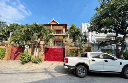 ផ្ទះវីឡាសម្រាប់ជួល នៅសង្កាត់ផ្សារដើមថ្កូវ