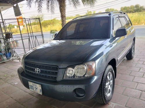 ឡានលក់០៣ម៉ាសុីន៤ប៉ុង១