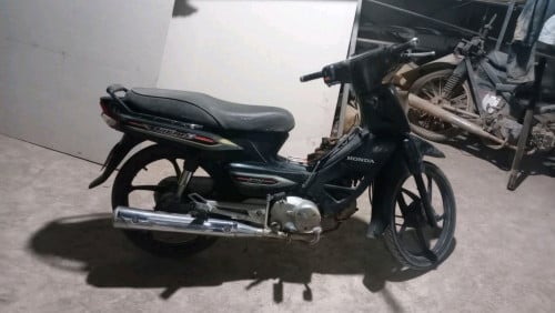 លក់ 015 ម៉ាស៊ីនកាន់អត់កាត