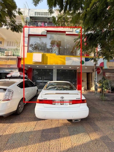 ហាង2ល្វែងសម្រាប់ជួលលើផ្លូវធំ