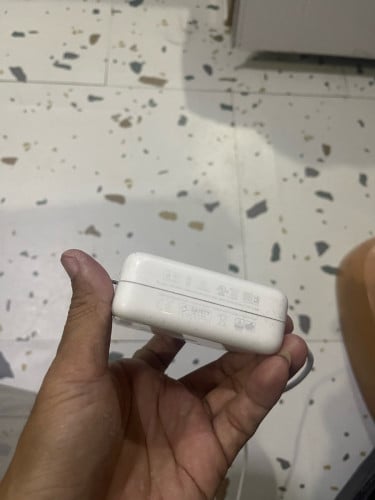 ឆ្នាំងសាកApple Zin original 67w