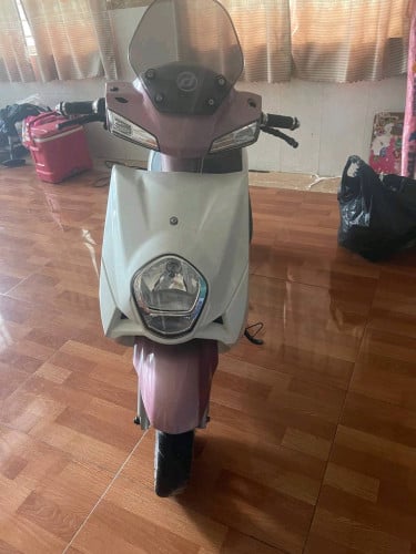 ម៉ូតូអគ្គិសនី daelin របស់កូរ៉េ ម៉ូទ័ 3000W battery 72Vប៉ុន្តែខូចថ្មលក់ថោកៗ