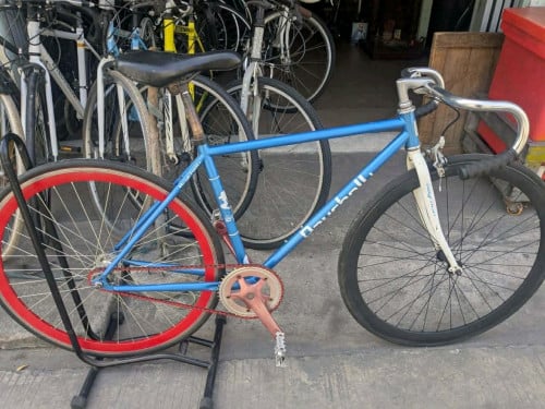 កង់ fixed gear មួយទឹក75$ហ្វ្រីដឹកជញ្ជូន