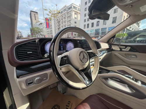 梅赛德斯 奔驰GLS600