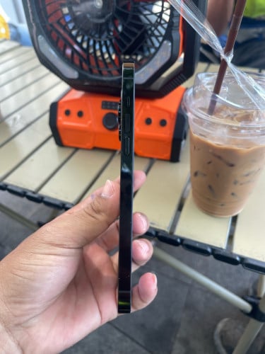 លក់iPhone 14 bro mak LLA 128g សាណុំតម្លៃអេម470$