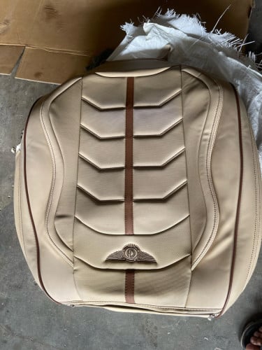 លក់ស្បែកពូកLexus rx300 vipមួយឈុតនៅថ្មី85%ស្អាតណាស់ម្ចាស់ដាក់បានបួនខែរ