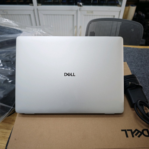 តម្លៃ: ✅699$✅DELL Pro 14 Plus PB14250 ថ្មី100% មានការធានារយះពេល១ឆ្នាំ🥰😍