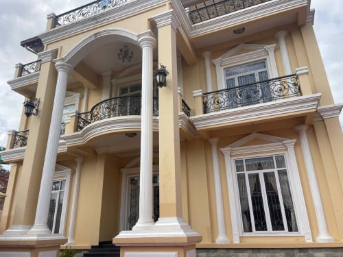 វីឡាសម្រាប់ជួលនៅទួលគោក / Villa for Rent in Khan Toul Kouk