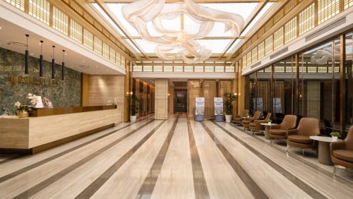 3-BR Luxury Condo for RENT!!!