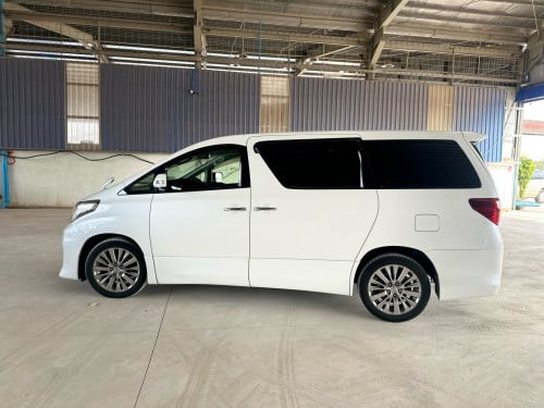 Alphard 2013 Type Gold Auto 3 ឡានថ្មីណាស់ តំលៃពិសេ