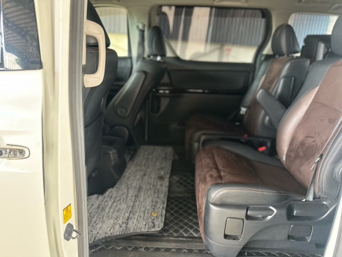 Alphard 2013 Type Gold Auto 3 ឡានថ្មីណាស់ តំលៃពិសេ