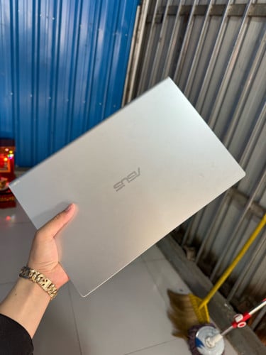 Asus លក់ឡៃឡុង