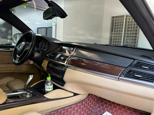 BMW X6 2011 full option ឡានថ្មីខ្លាញ់គោ