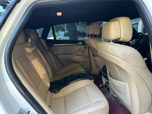 BMW X6 2011 full option ឡានថ្មីខ្លាញ់គោ