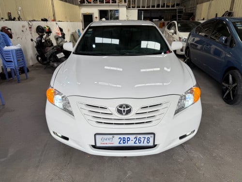 Camry ឆ្នាំ 07 LE ក្នុងលឿង ធានាឡានស្អាត​អត់​បុក​អត់​ប៉ះ​អត់​ច្រេះ​ទឹក​ថ្នាំ​សុីន​មួយ​ជុំ​