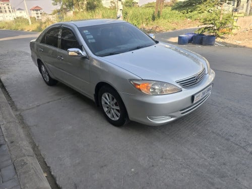 Camry LE 03 លក់