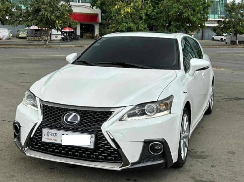 CT 200h 2012 For Rent /出租