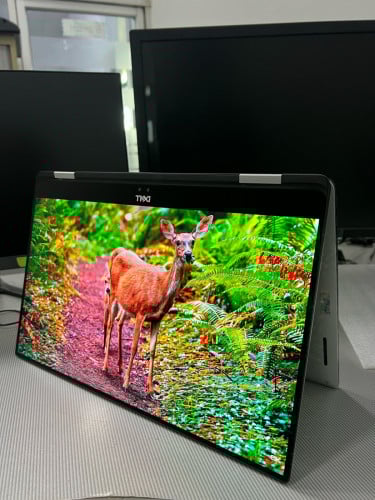 Dell XPS 9575 4k core i7 Ram 16Gb SSD 512G touch screen 2 in 1