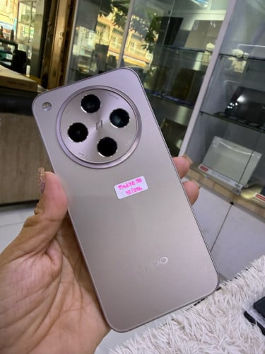 Find X8 .12G 256G 99.99%អត់ឆ្នាំងសាក