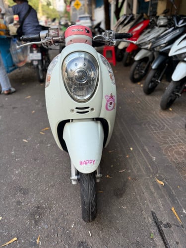 Honda Scoopy 2014