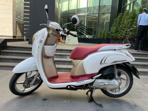 Honda Scoopyi 2016 New98%មានពន្ធកាតគ្រីស្លាកលេខ